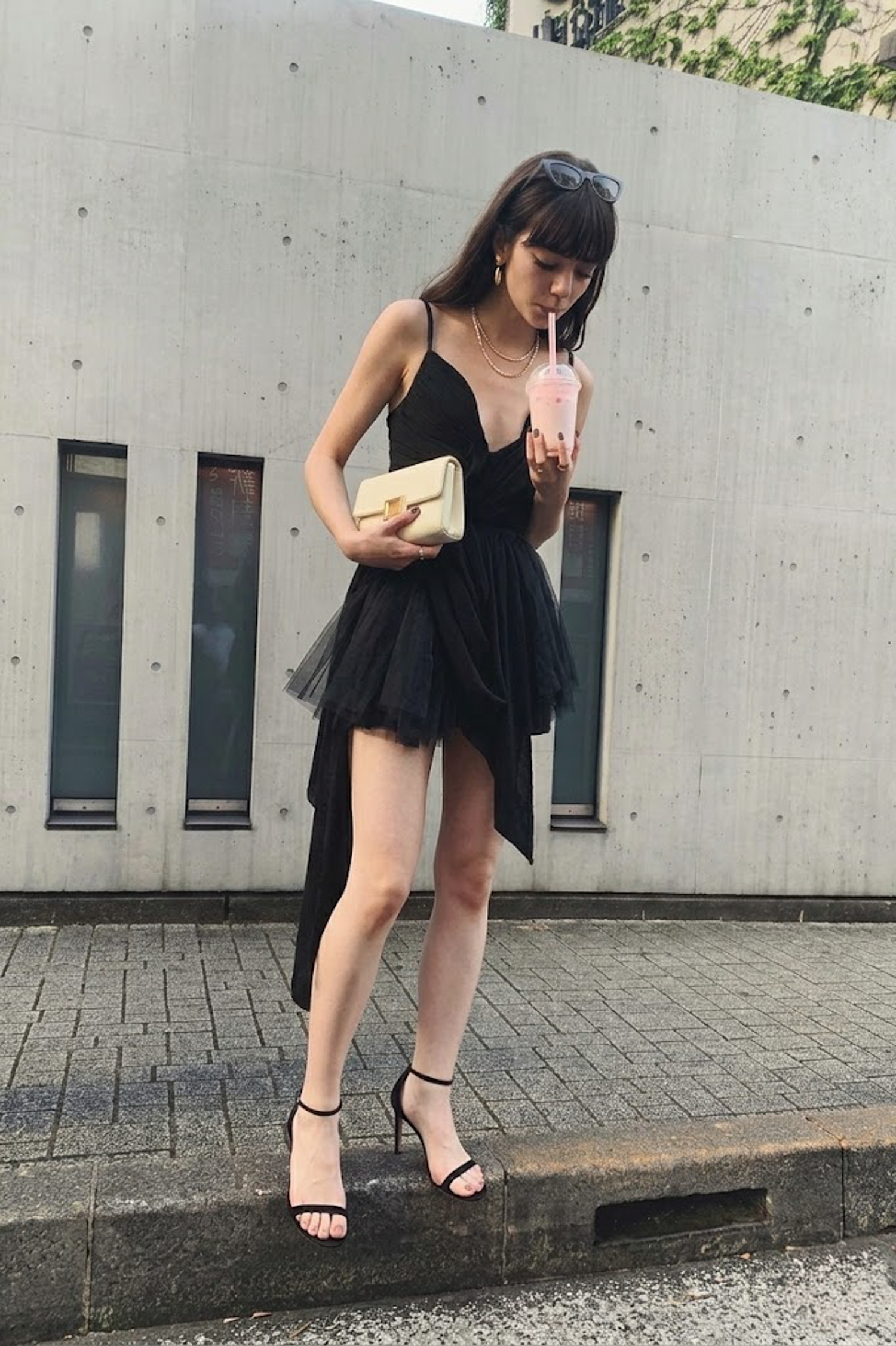 不規則抓皺拼接網紗細肩帶洋裝