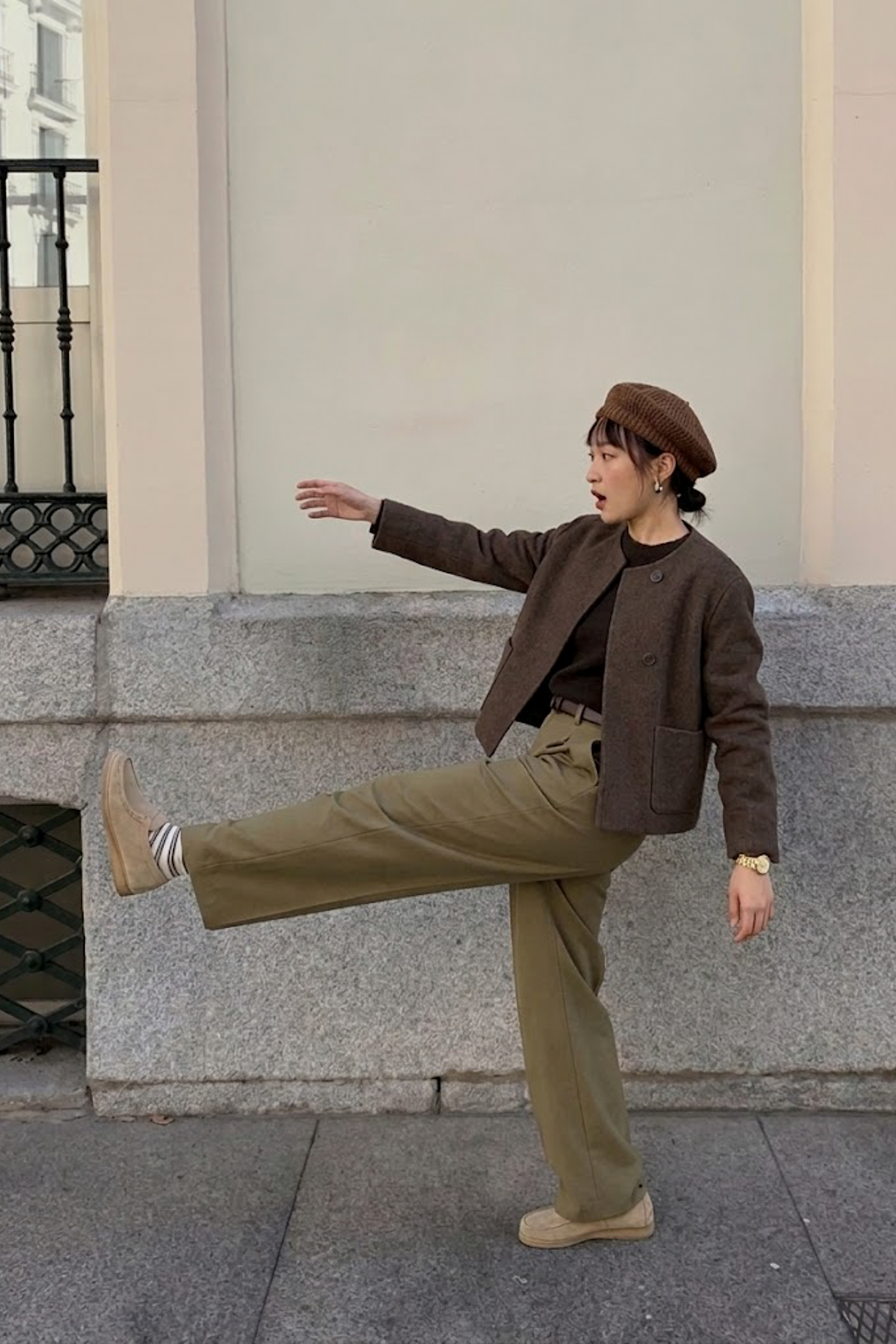 橄欖綠打褶直筒寬褲