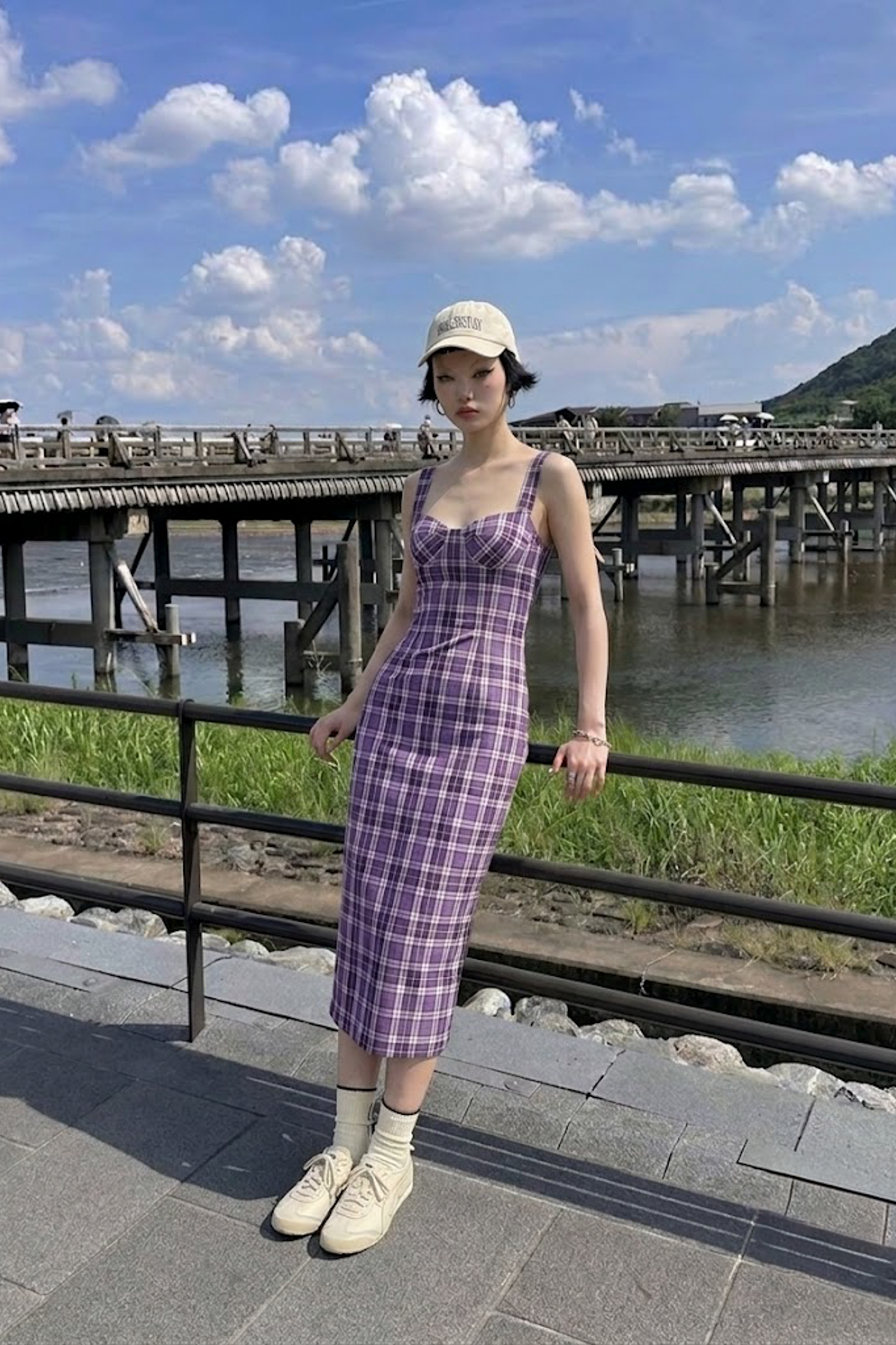 復古紫格紋馬甲剪裁中長洋裝